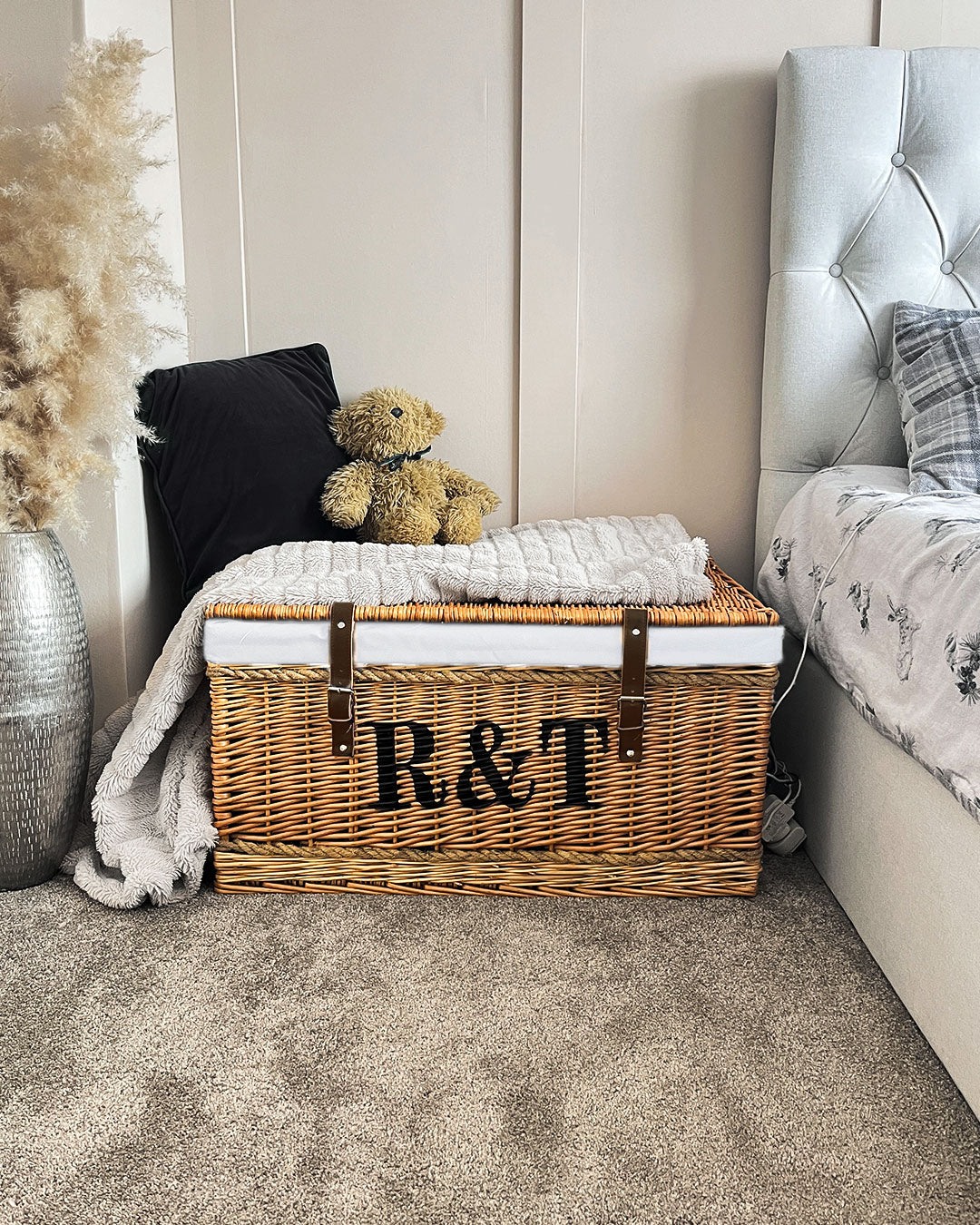 Extra Large Wicker Storage Trunk with Rope Handles