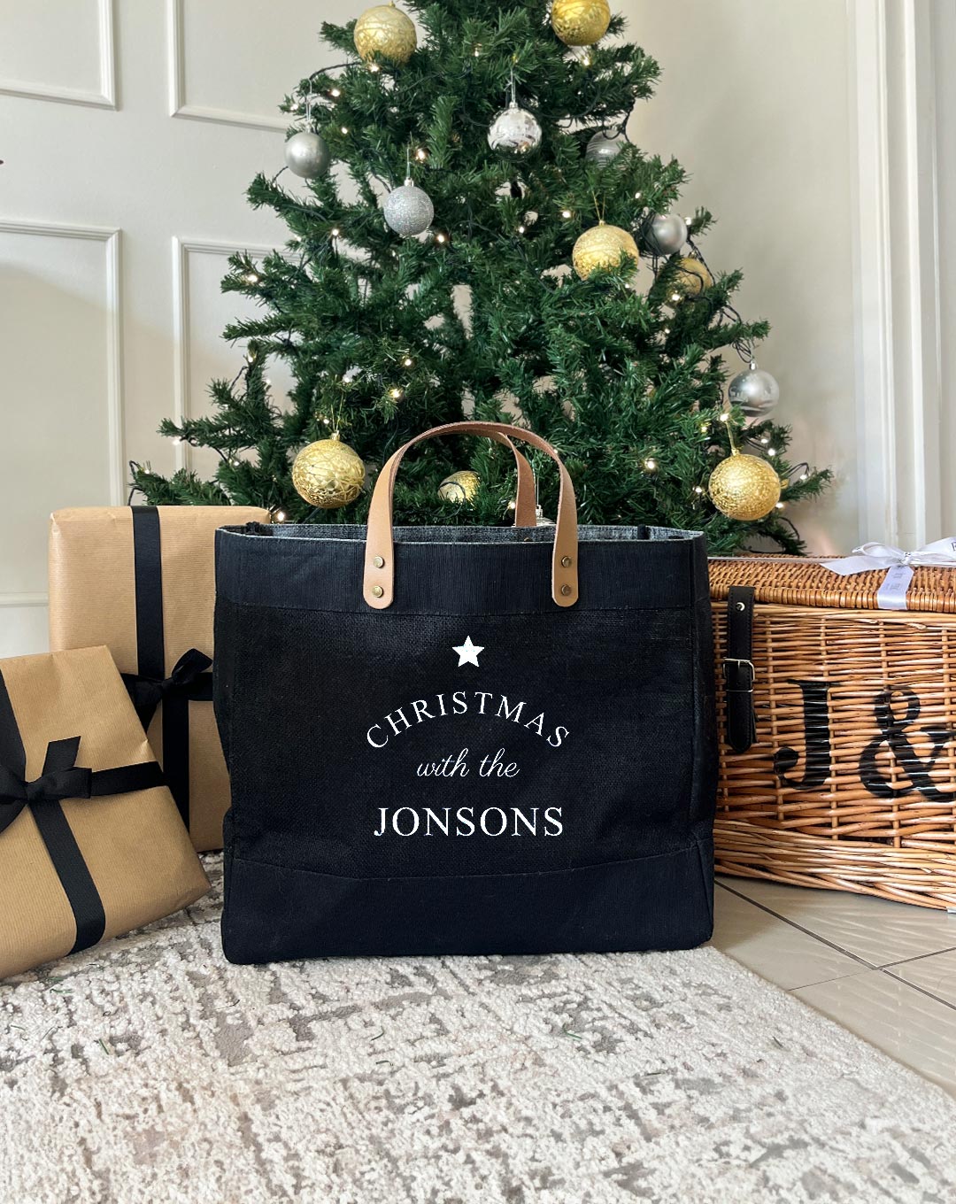 Personalised Family Christmas Gift Bag – Purlee - Main Image